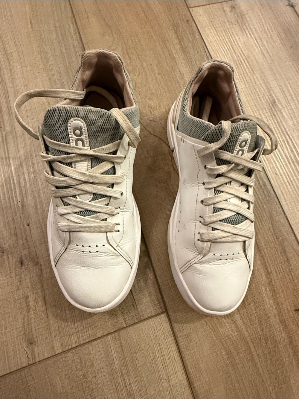 On Cloud The Roger Advantage Women's Sneakers White Rosehip Size 7